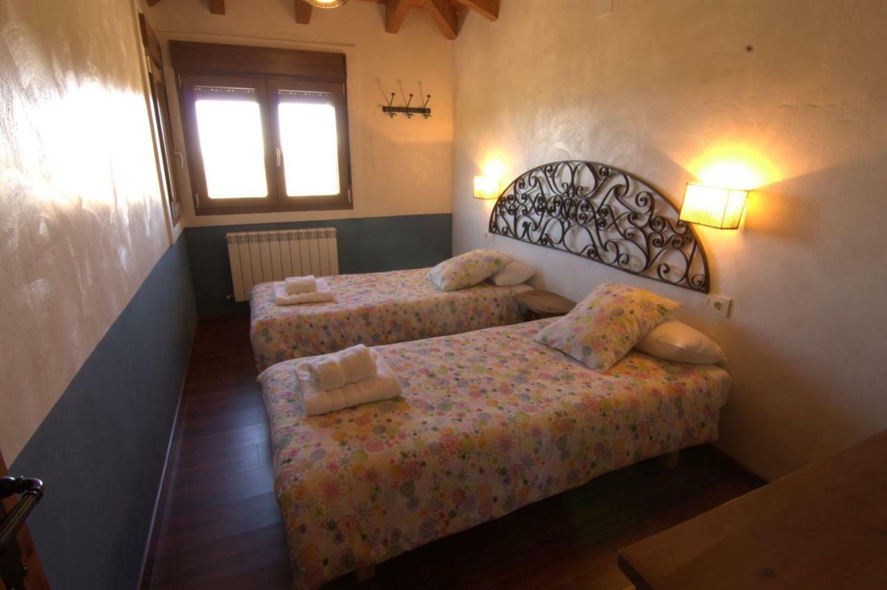 Casas Rurales Lalo Y Chelo La Aldehuela ภายนอก รูปภาพ