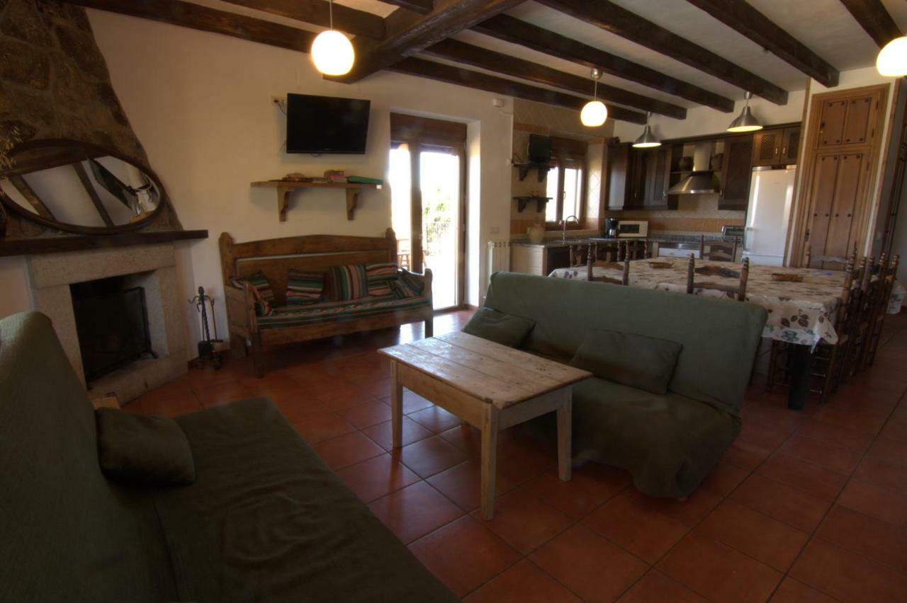 Casas Rurales Lalo Y Chelo La Aldehuela ภายนอก รูปภาพ