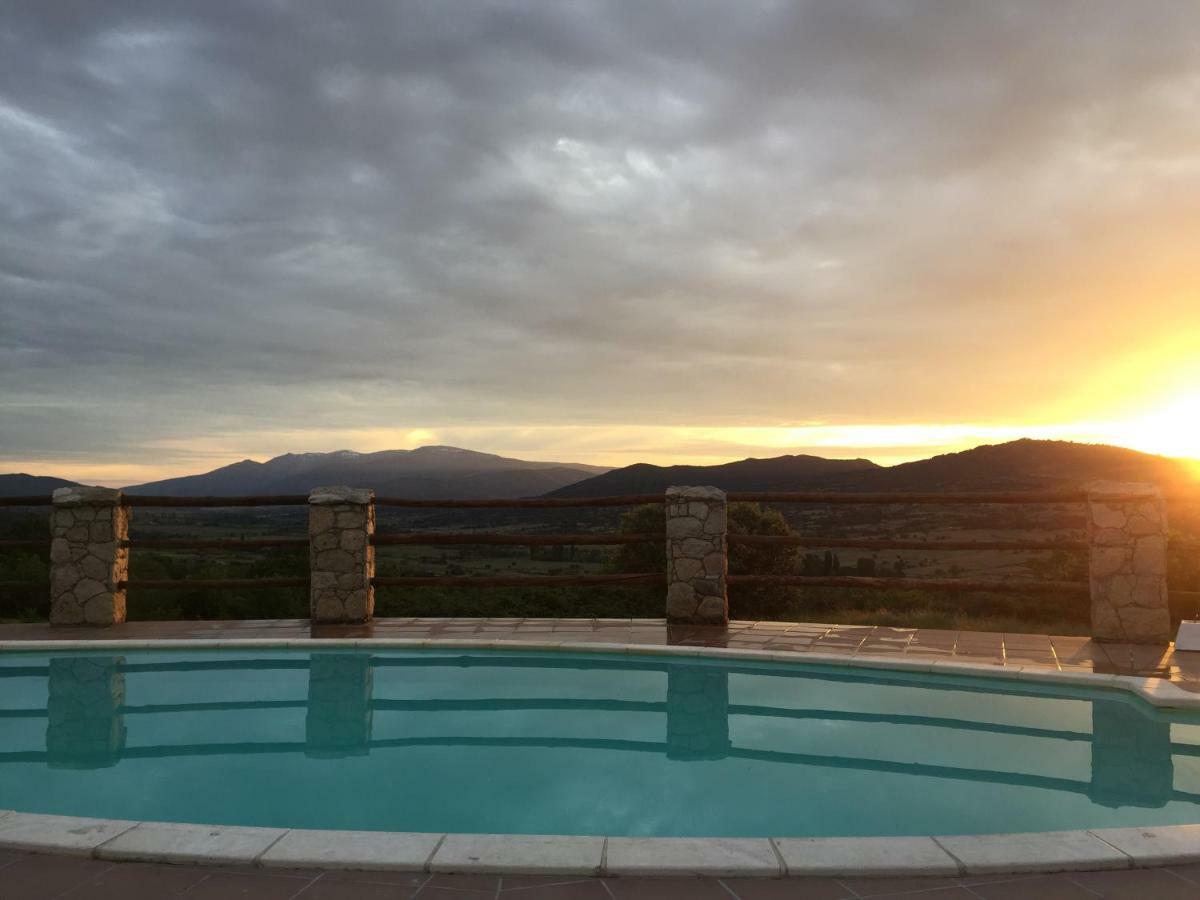 Casas Rurales Lalo Y Chelo La Aldehuela ภายนอก รูปภาพ